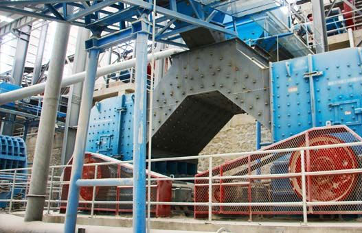 反击式破碎机工作原理及优缺点的介绍